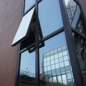 Dinding Kaca Eksterior