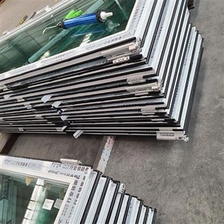 Pintu Paduan Aluminium