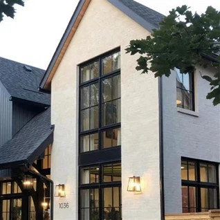 Jendela Aluminium Terlihat Baja